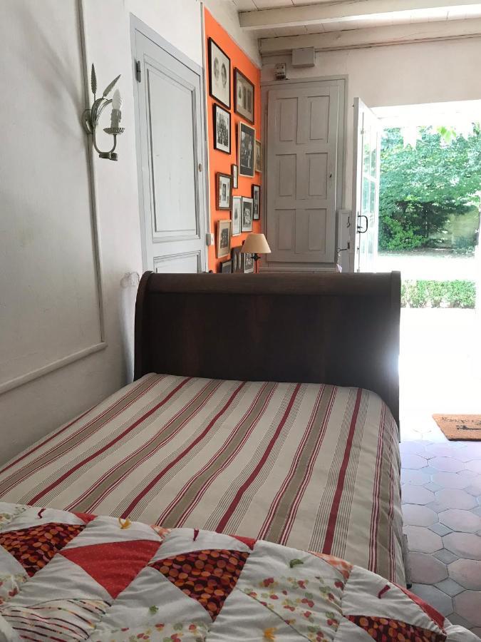 Bed and Breakfast La laiterie du Logis à Chaniers Extérieur photo