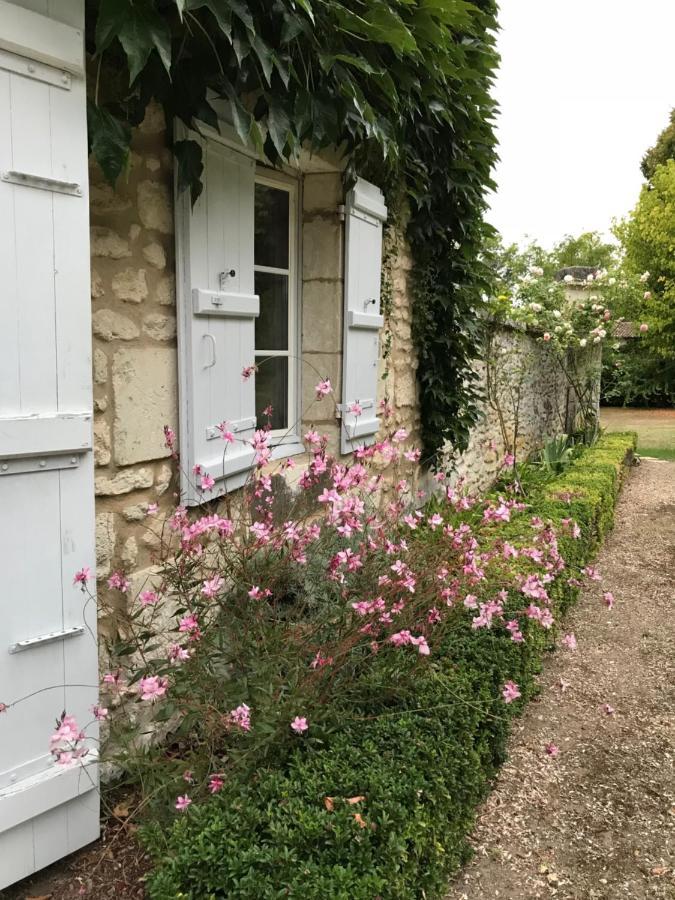 Bed and Breakfast La laiterie du Logis à Chaniers Extérieur photo
