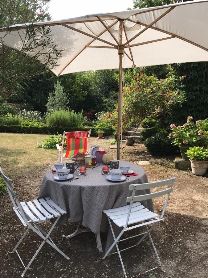 Bed and Breakfast La laiterie du Logis à Chaniers Extérieur photo